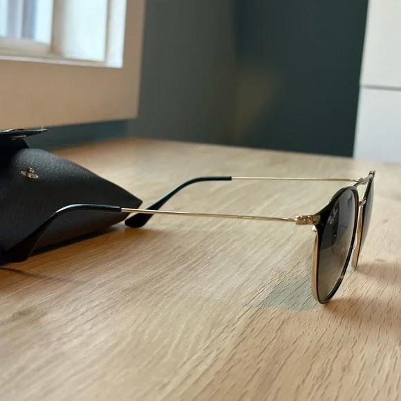 Ray-Ban Black and Gold Women's Sunglasses with Case - Picture 4 of 13